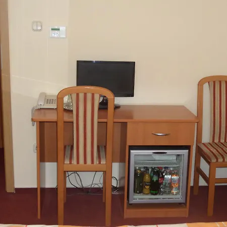 Minerva Panzio Hotel